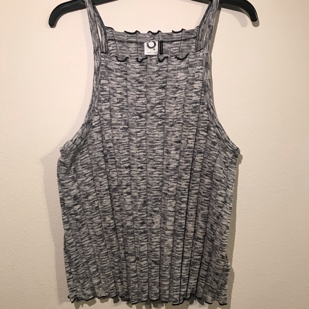 Akemi + Kin • Kaden Ribbed Halter Top - Size L - Picture 2 of 7